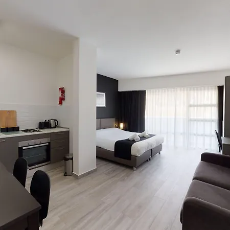 Block מלון דירות קסלנדי