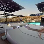 Block Aparthotel 3*