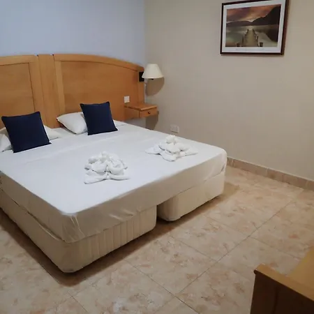 Block Aparthotel 3*