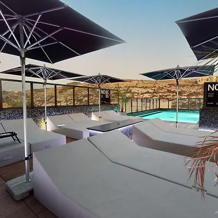 Block Aparthotel 3*