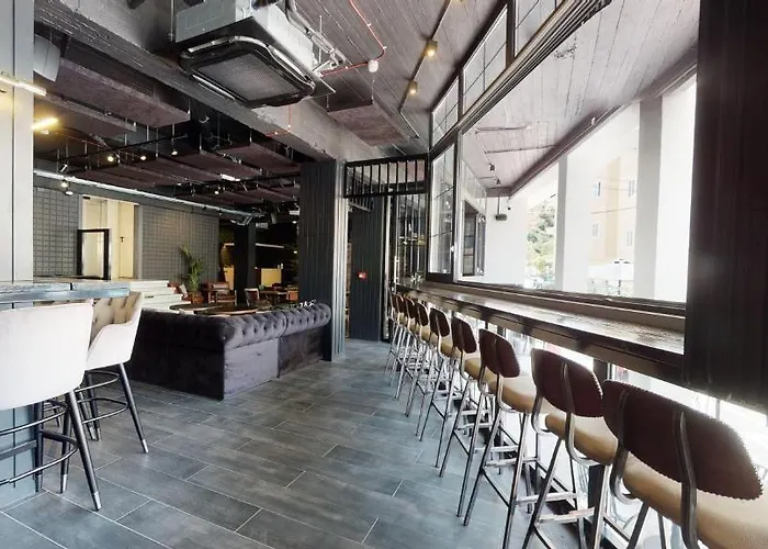 Block Apart Otel Xlendi