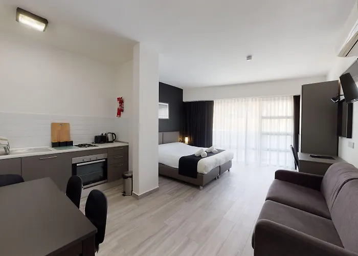 Block Apart Otel Xlendi