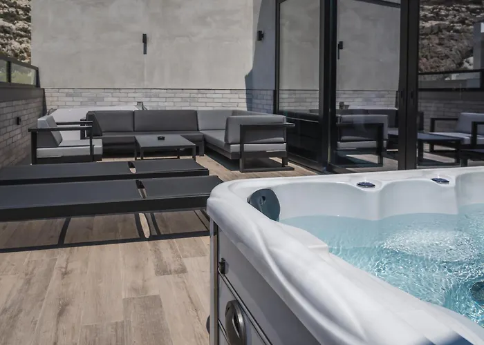 Block Apart Otel Xlendi